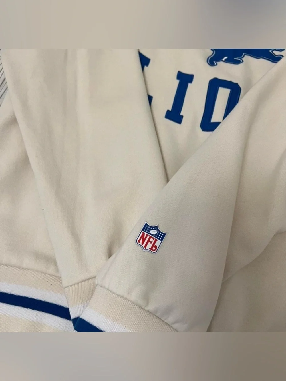 Detroit Lions Embroidered Crewneck Sweatshirt NFL Football Men’s XL - Picture 4 of 7